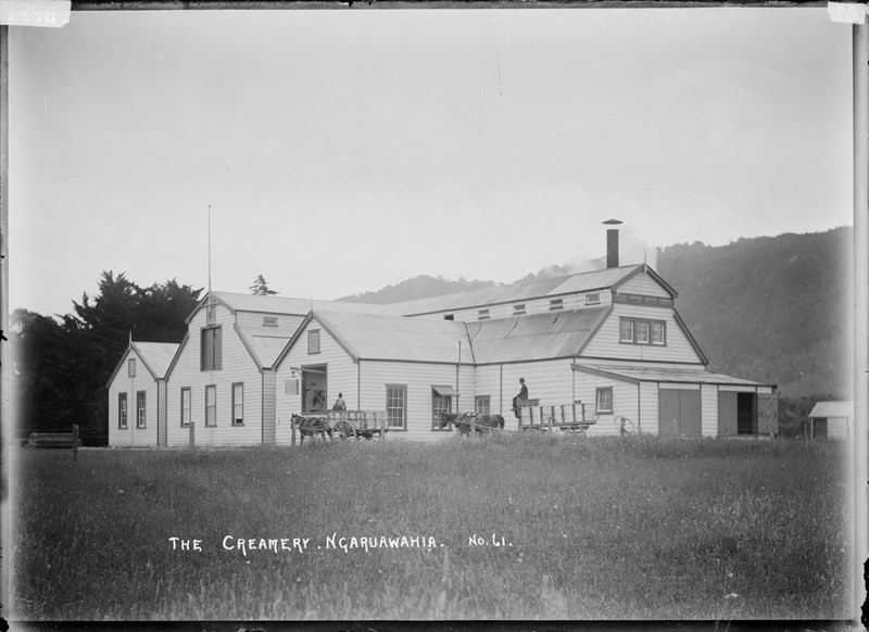 Milking machines — gallery image