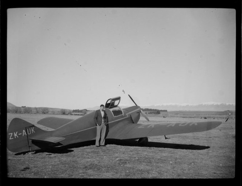 Ski Plane — gallery image